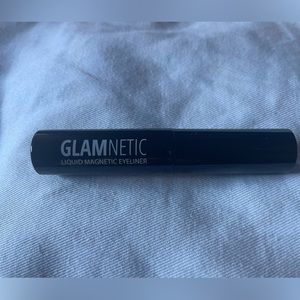 Brand new i do not use any eyeliner ALL. My eyeliner are BRAND NEW